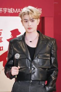 娱乐圈明星风波：大G皇族翻车，赵露思事业上升，丁禹兮造型引争议