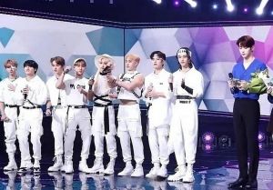 Stray Kids Felix身高曝光：成员身高排名大揭秘！