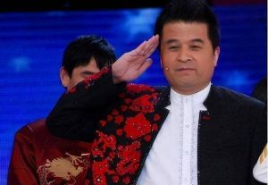 毕福剑退休后现状：星光大道歌手探望，感慨人生起伏阳光