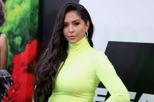 瓦妮莎·布莱恩特：大胸美女的四大魅力与爱情传奇