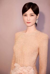 李宇春婚姻谜团 真相与炒作大揭秘