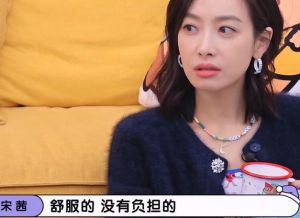 李晨范冰冰一家三口温馨同框，幸福满满娱乐圈佳话！
