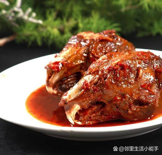 兔头是真的兔子头吗，家长发现小学食堂怪东西，官方查实是兔头，食品安全需重视